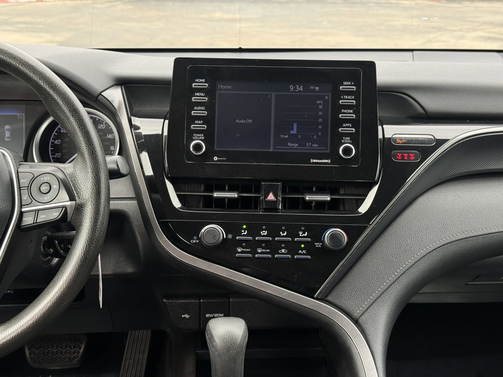 2021 Toyota Camry Image 19