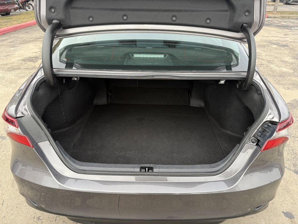 2021 Toyota Camry Image 30