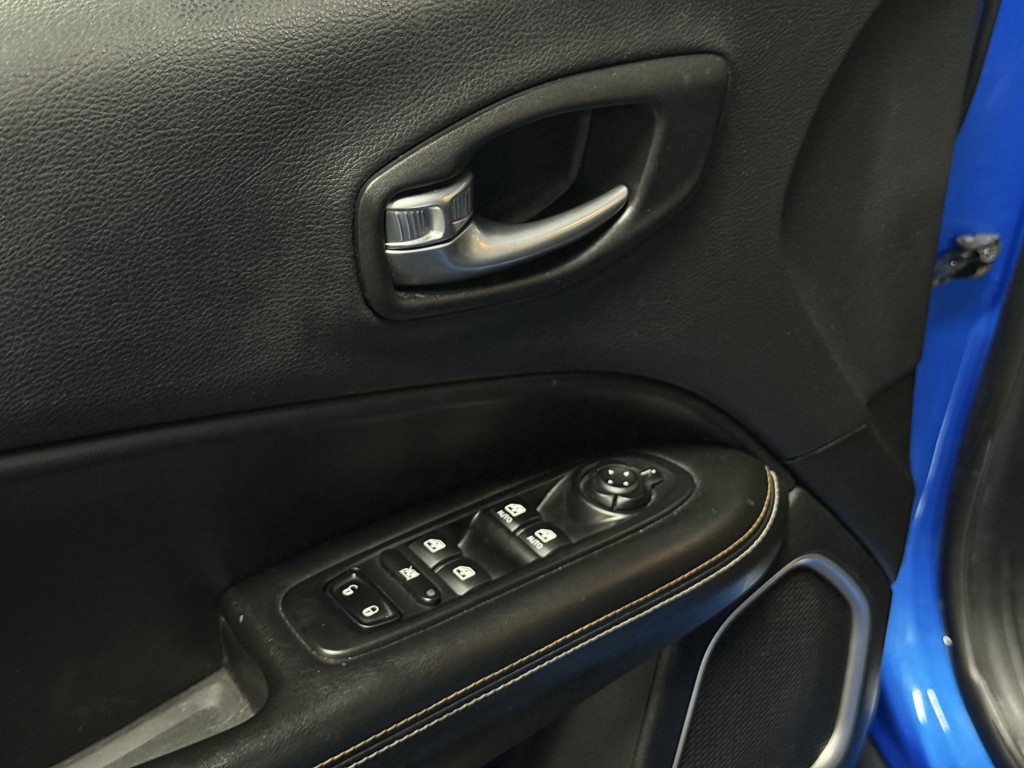 2018 Jeep Compass Image 23