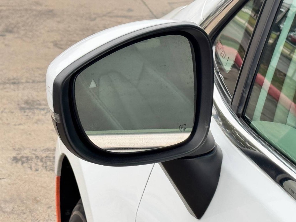 2023 Chrysler Pacifica Image 12