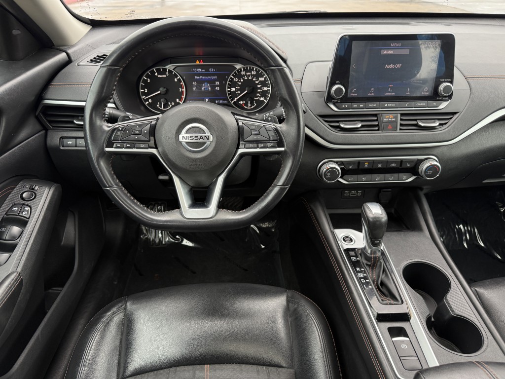 2020 Nissan Altima Image 14