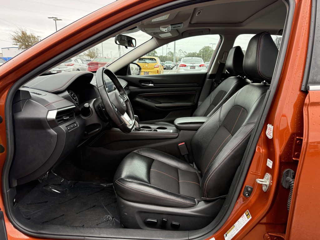 2020 Nissan Altima Image 28