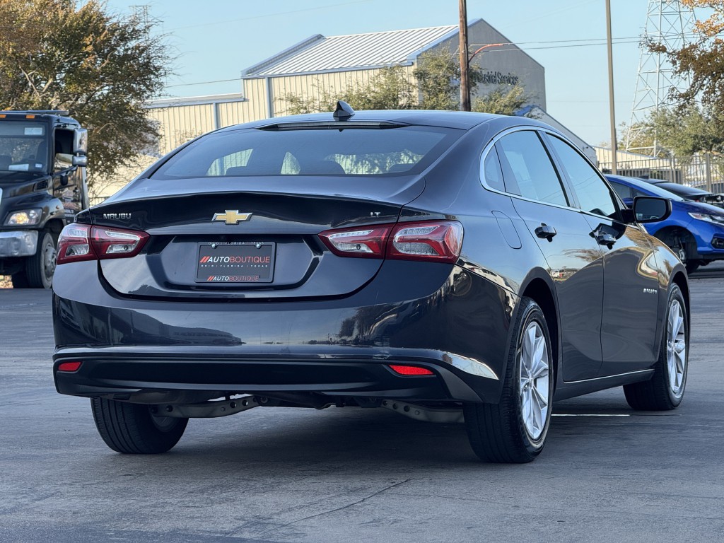 2022 Chevrolet Malibu Image 10