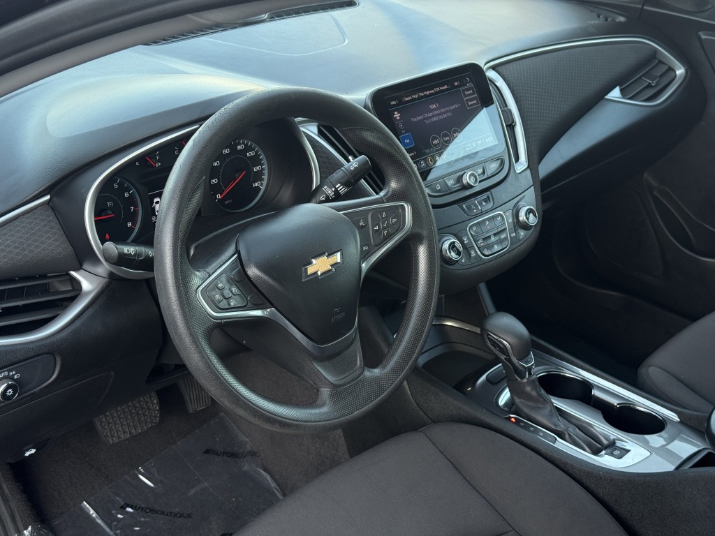 2022 Chevrolet Malibu Image 12
