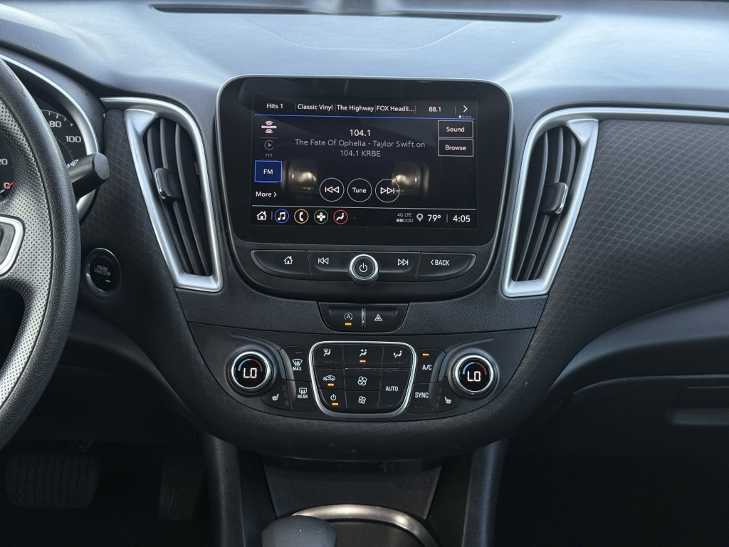 2022 Chevrolet Malibu Image 19