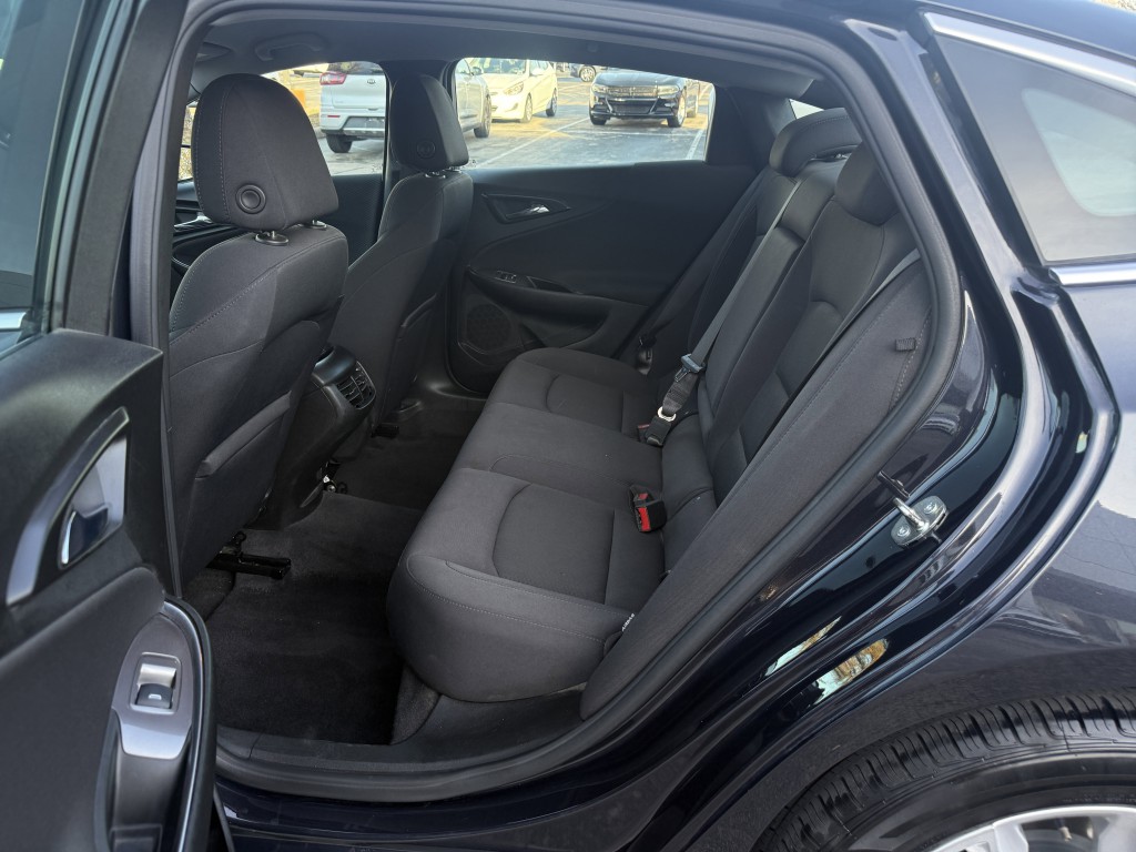 2022 Chevrolet Malibu Image 31