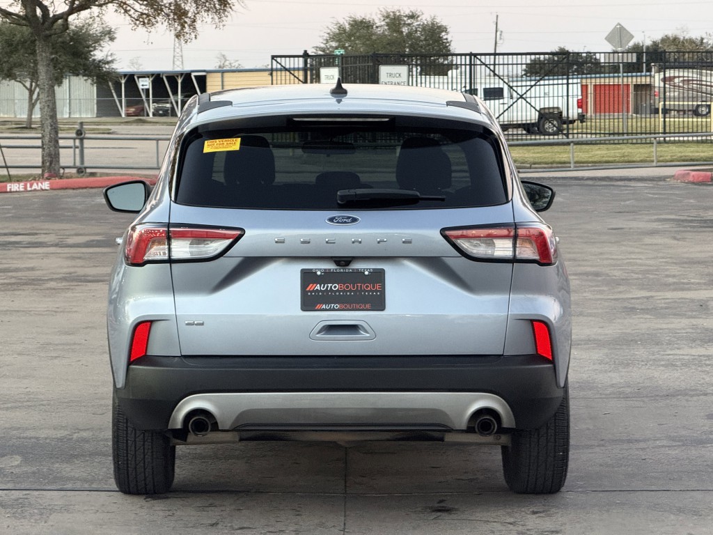 2022 Ford Escape Image 8
