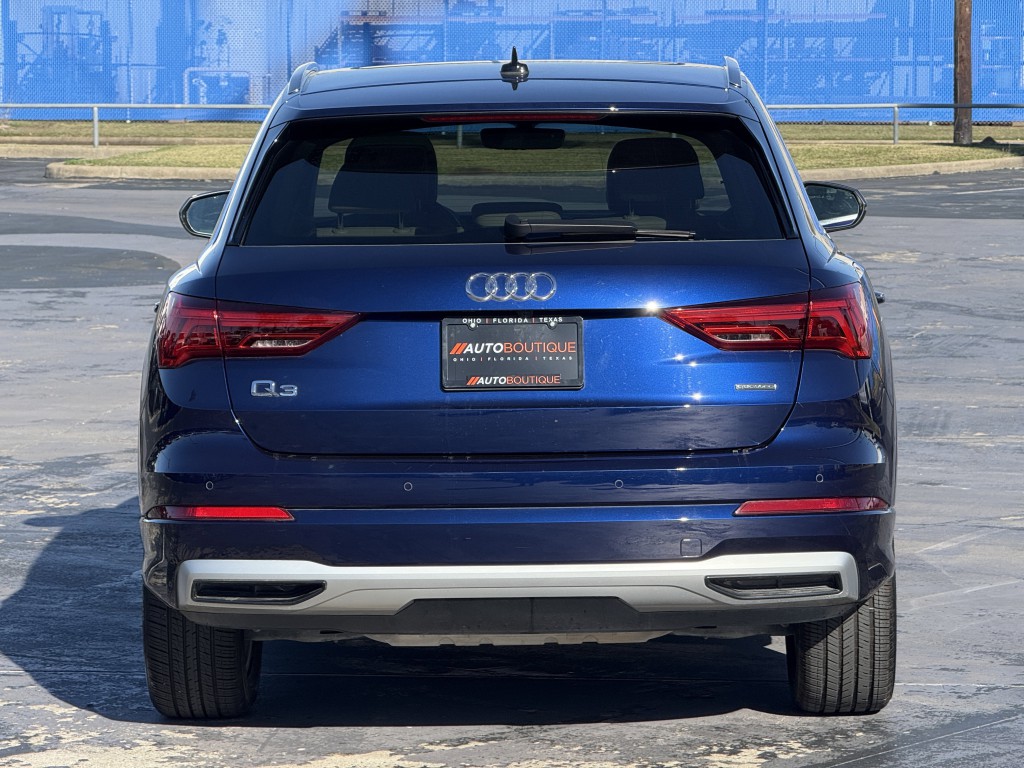 2024 Audi Q3 Image 8