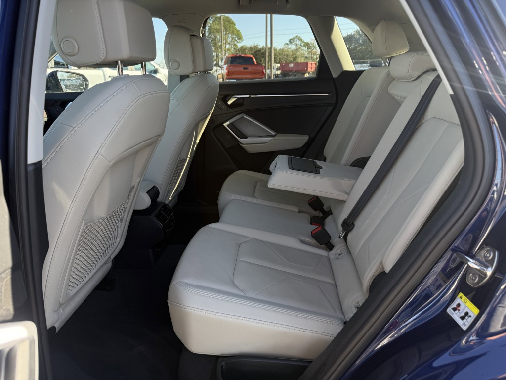 2024 Audi Q3 Image 32