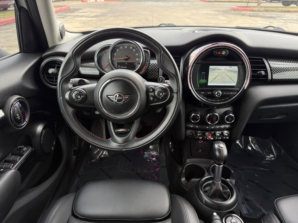 2019 MINI Cooper Image 15