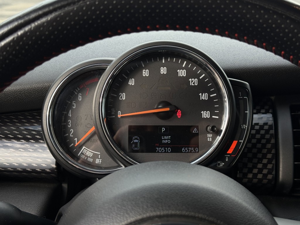 2019 MINI Cooper Image 19