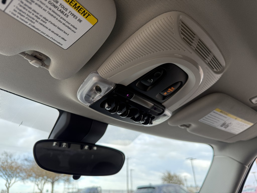 2019 MINI Cooper Image 29