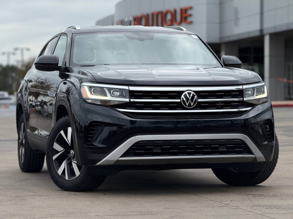 2023 Volkswagen Atlas Cross Sport Image 3