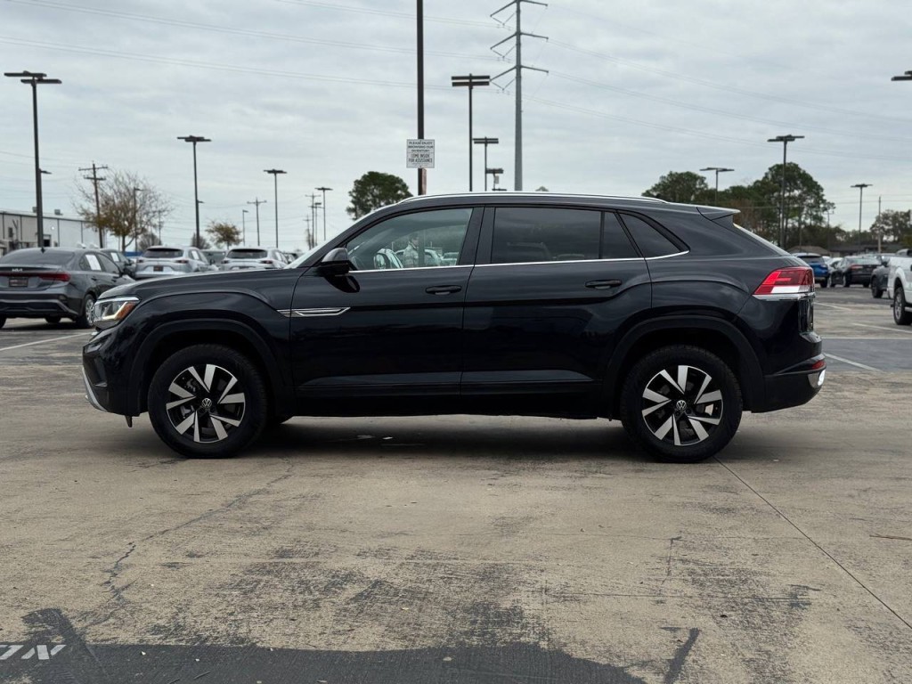 2023 Volkswagen Atlas Cross Sport Image 11