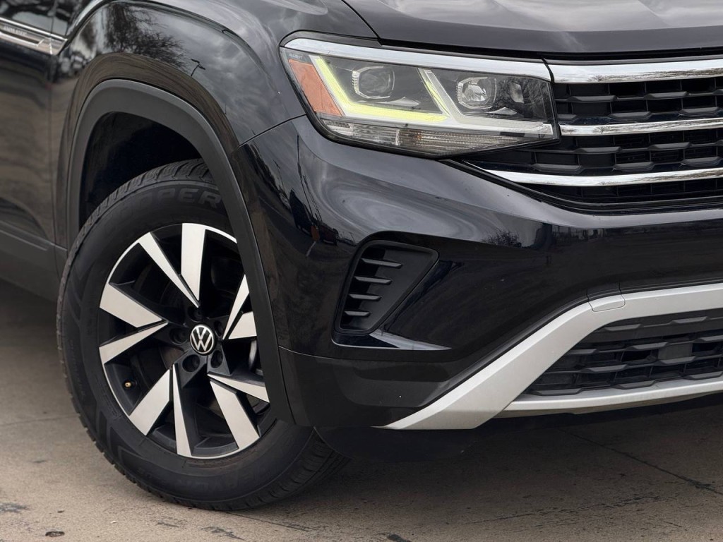 2023 Volkswagen Atlas Cross Sport Image 12