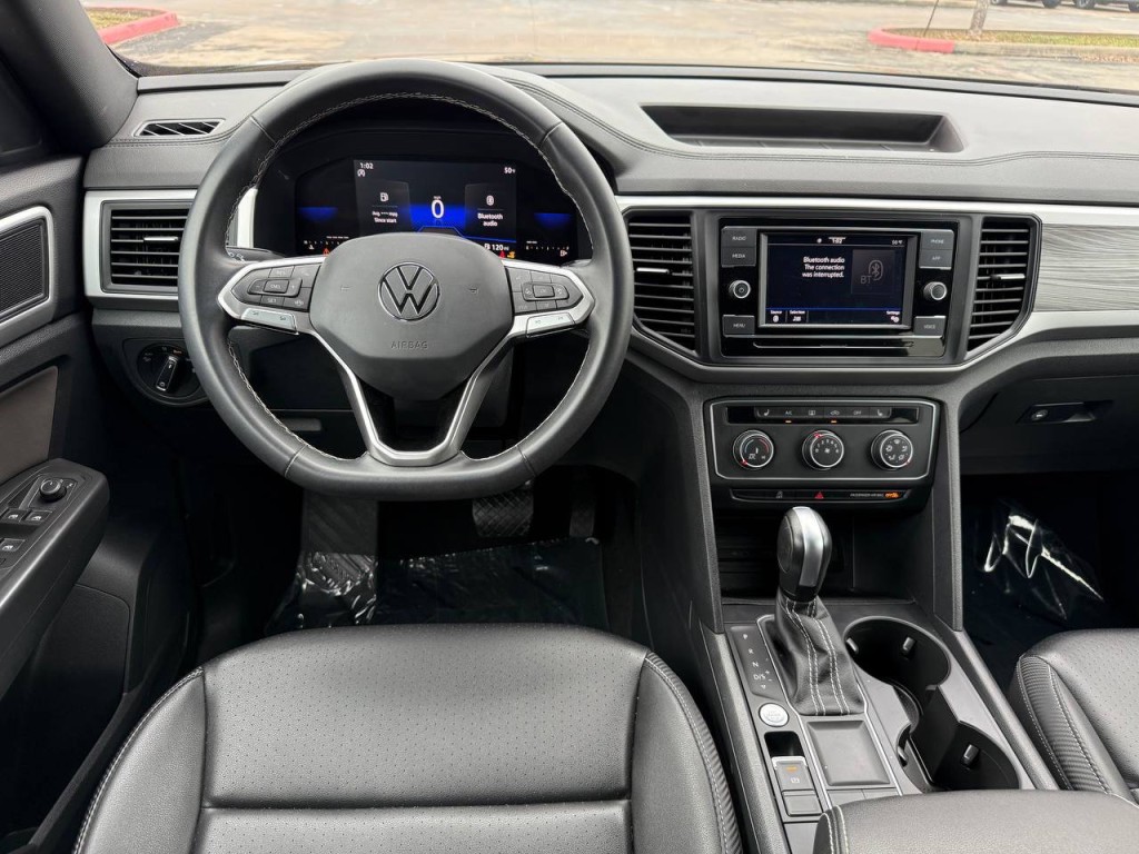 2023 Volkswagen Atlas Cross Sport Image 16