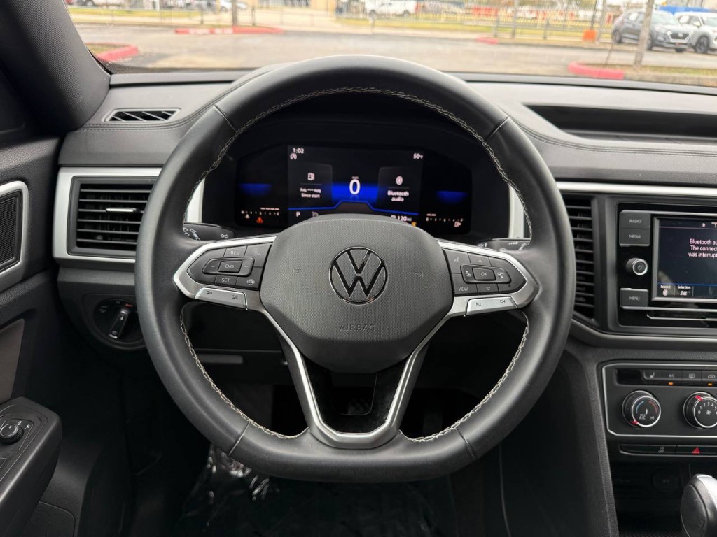 2023 Volkswagen Atlas Cross Sport Image 17
