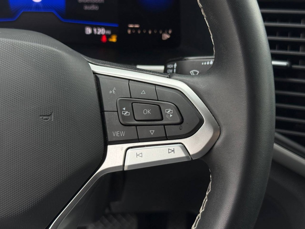 2023 Volkswagen Atlas Cross Sport Image 19