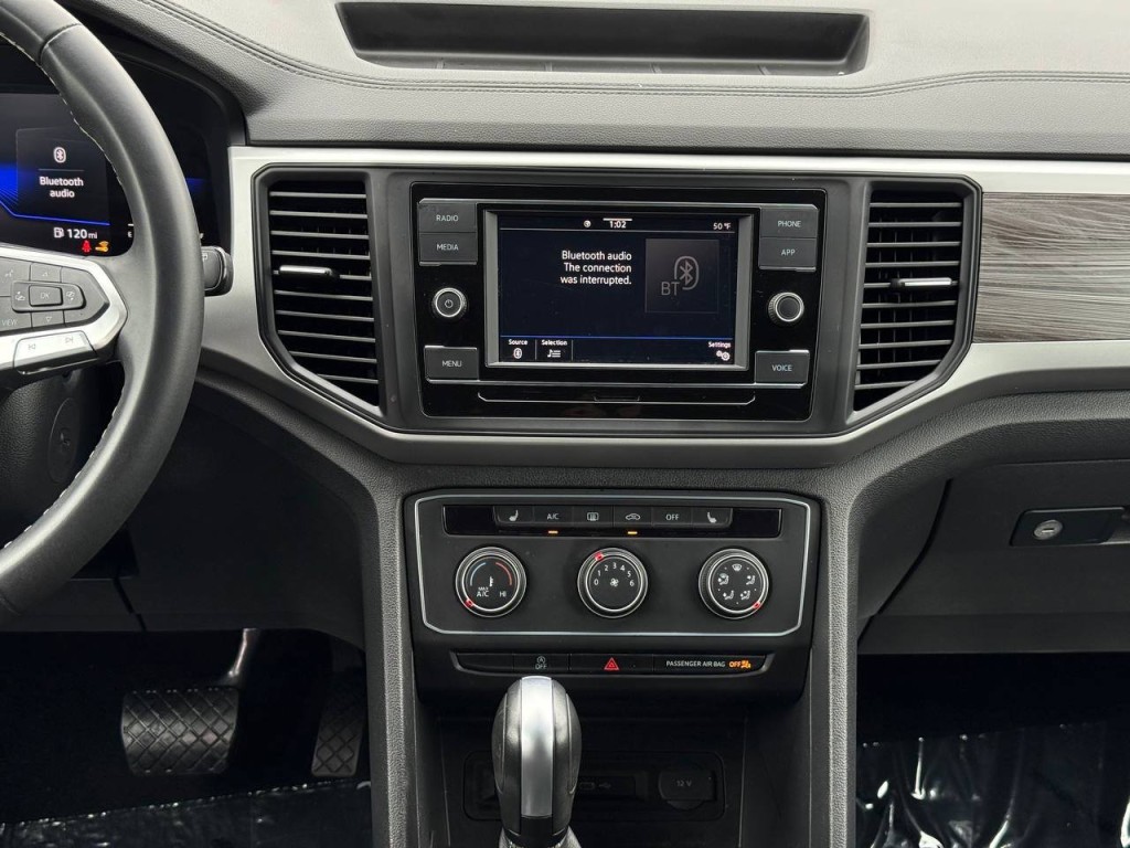 2023 Volkswagen Atlas Cross Sport Image 21