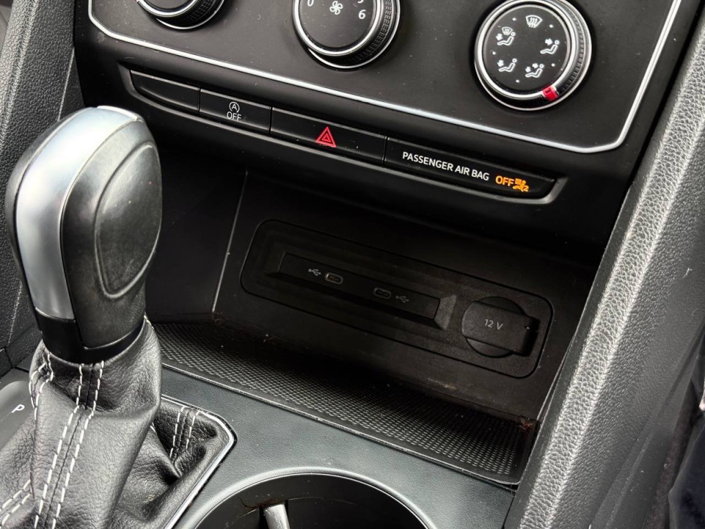 2023 Volkswagen Atlas Cross Sport Image 22