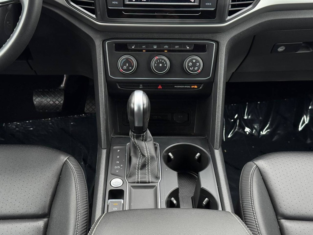 2023 Volkswagen Atlas Cross Sport Image 24