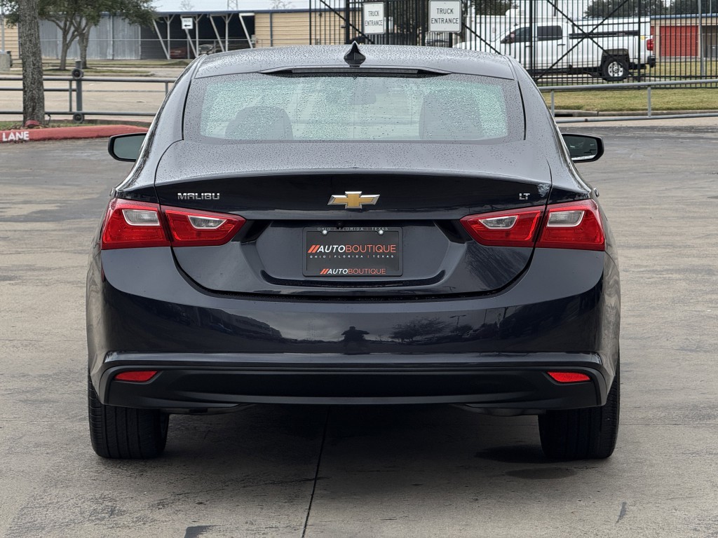 2023 Chevrolet Malibu Image 8