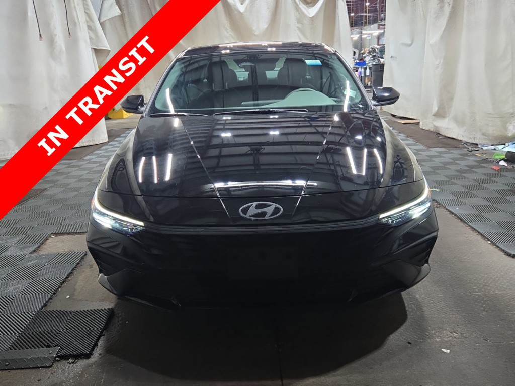 2024 Hyundai Elantra Image 5