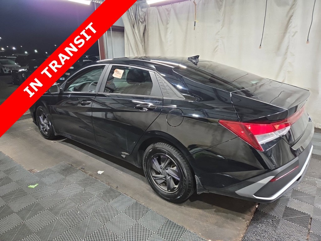 2024 Hyundai Elantra Image 6