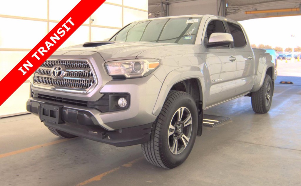 2016 Toyota Tacoma Image 1