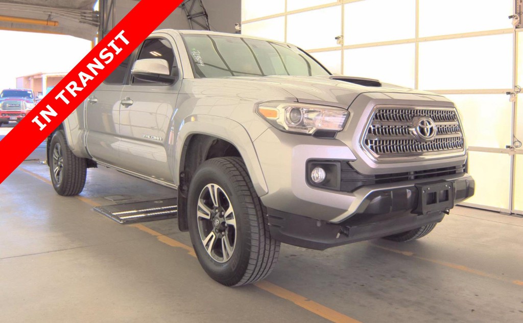 2016 Toyota Tacoma Image 5