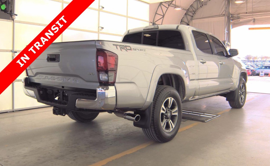 2016 Toyota Tacoma Image 6