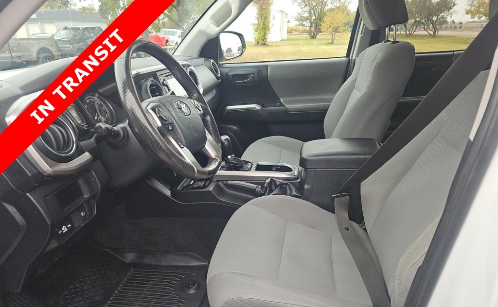 2018 Toyota Tacoma Image 8