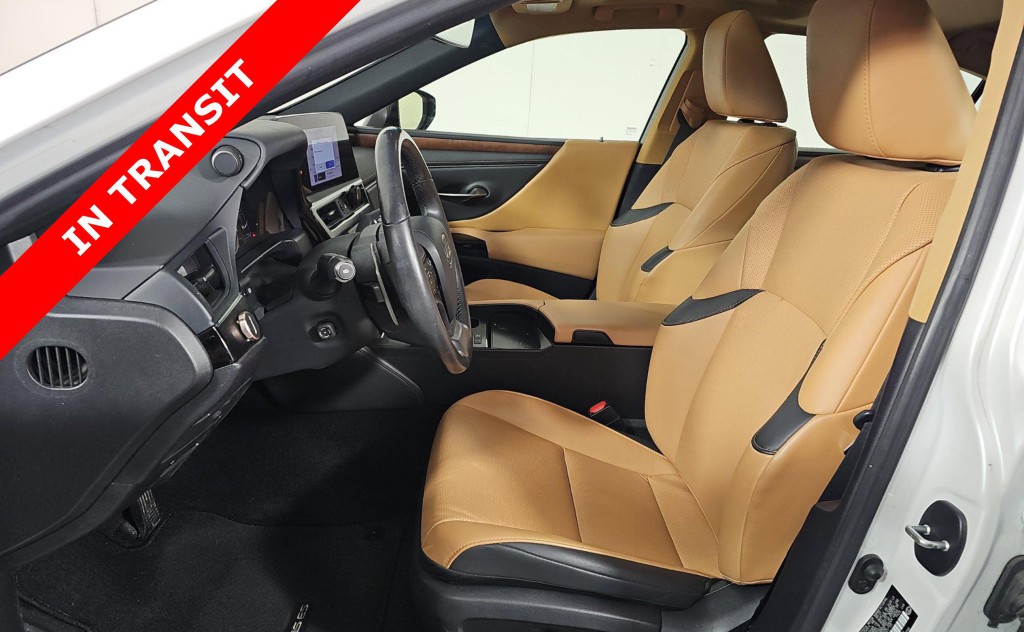 2023 Lexus ES Image 8