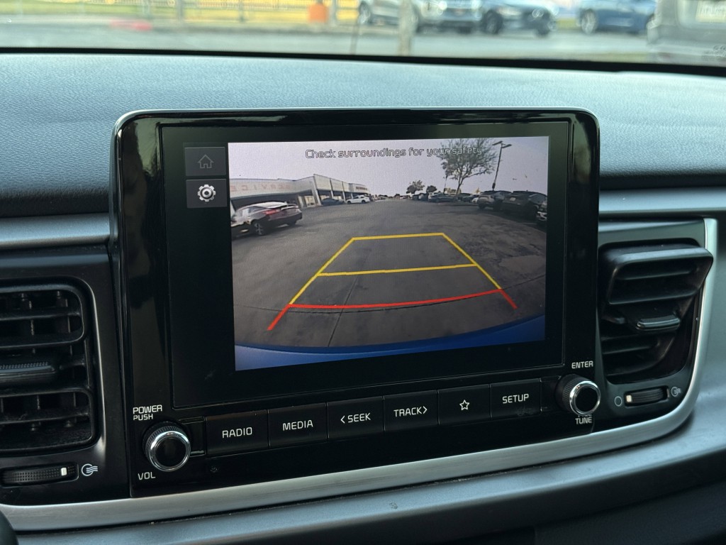 2022 Kia Rio Image 20