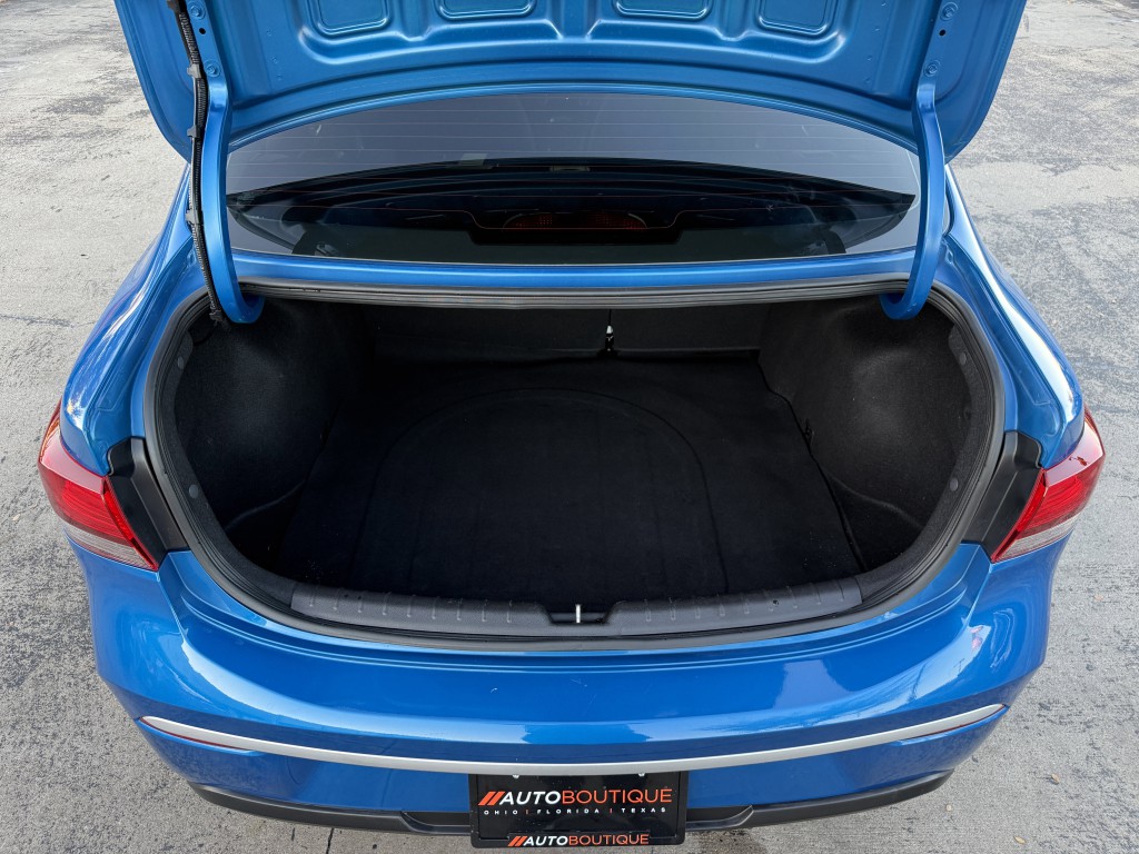 2022 Kia Rio Image 28