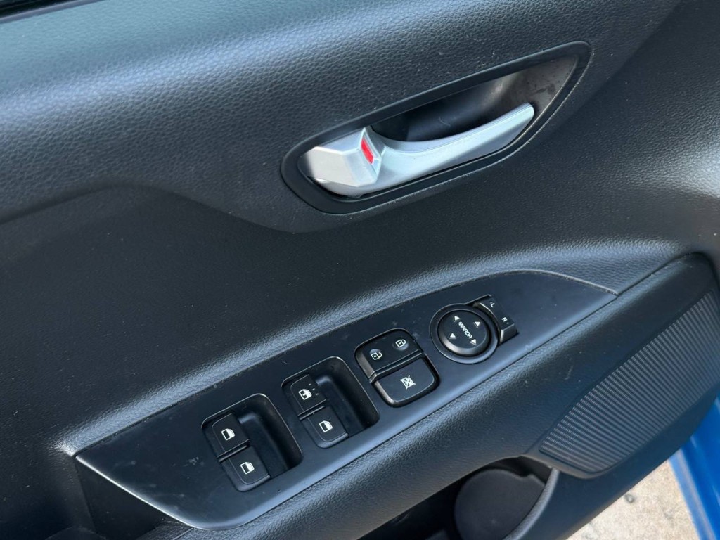 2022 Kia Rio Image 23