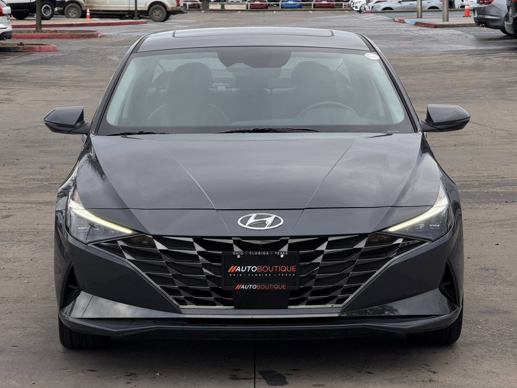 2023 Hyundai Elantra Image 7