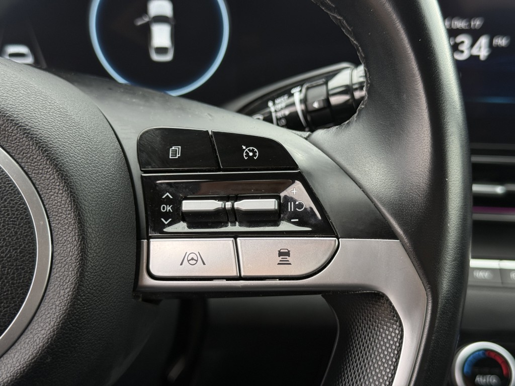 2023 Hyundai Elantra Image 19