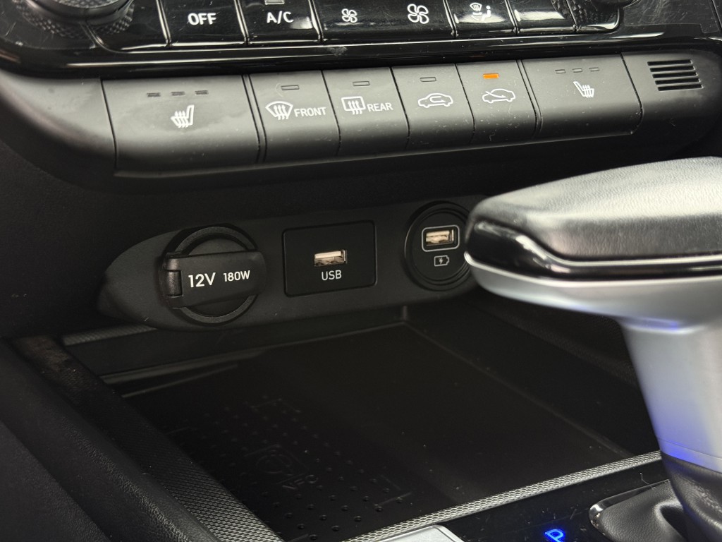 2023 Hyundai Elantra Image 22