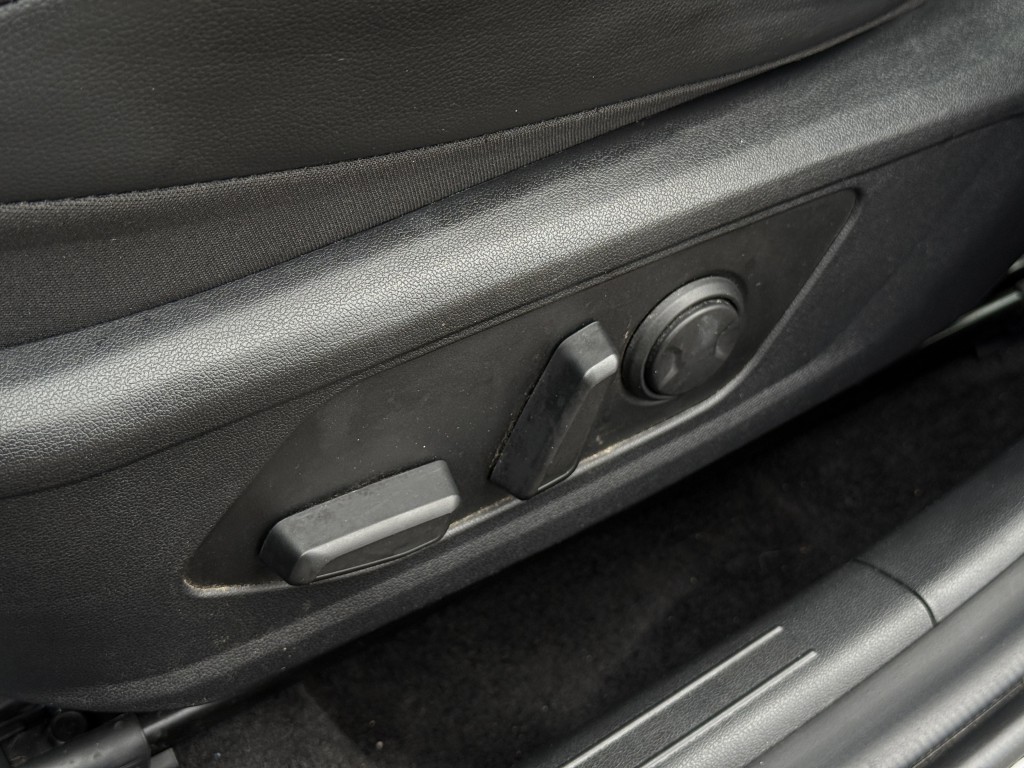 2023 Hyundai Elantra Image 28