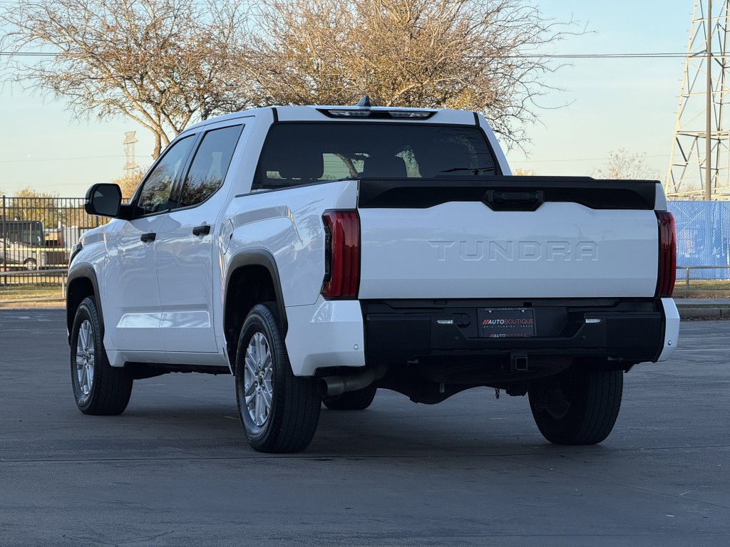 2022 Toyota Tundra Image 10