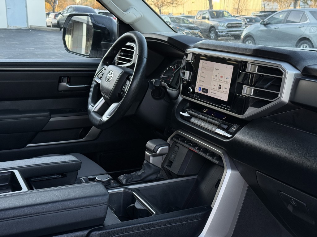 2022 Toyota Tundra Image 16