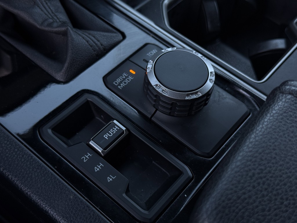 2022 Toyota Tundra Image 24