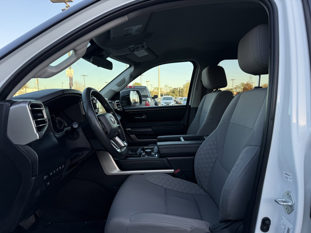 2022 Toyota Tundra Image 30