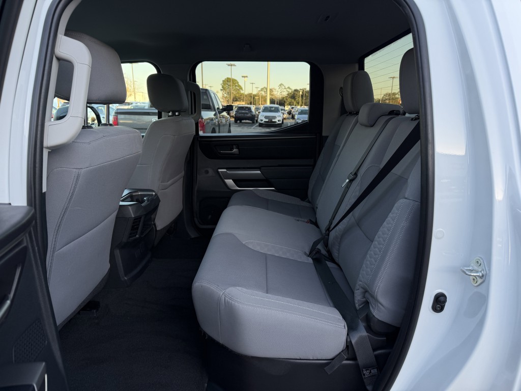 2022 Toyota Tundra Image 34