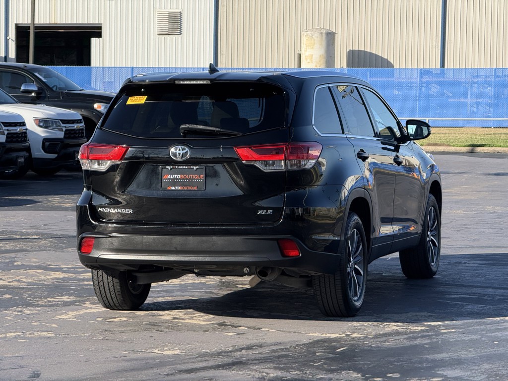 2019 Toyota Highlander Image 10