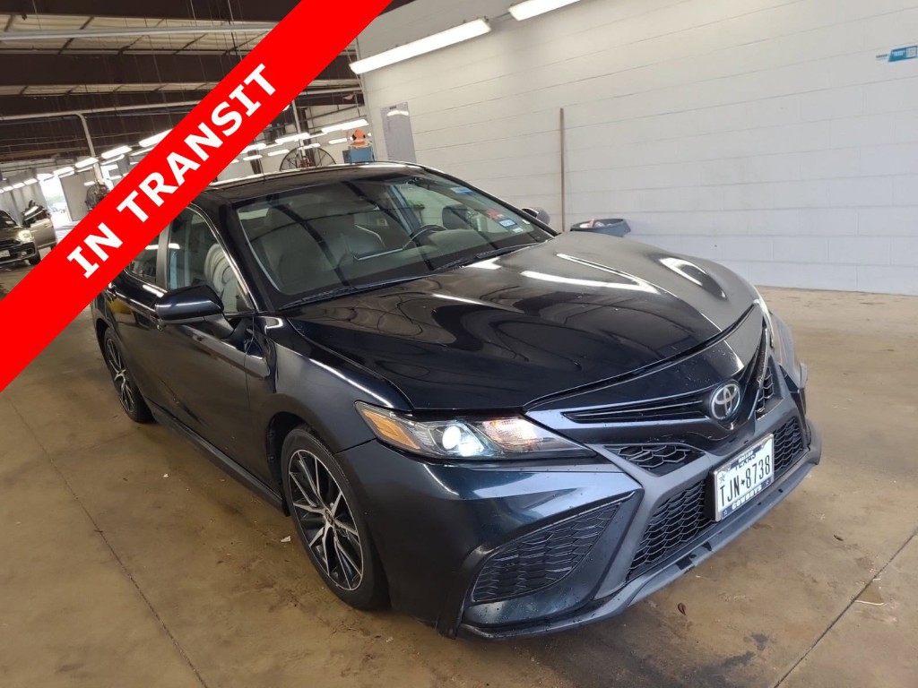 2021 Toyota Camry Image 1