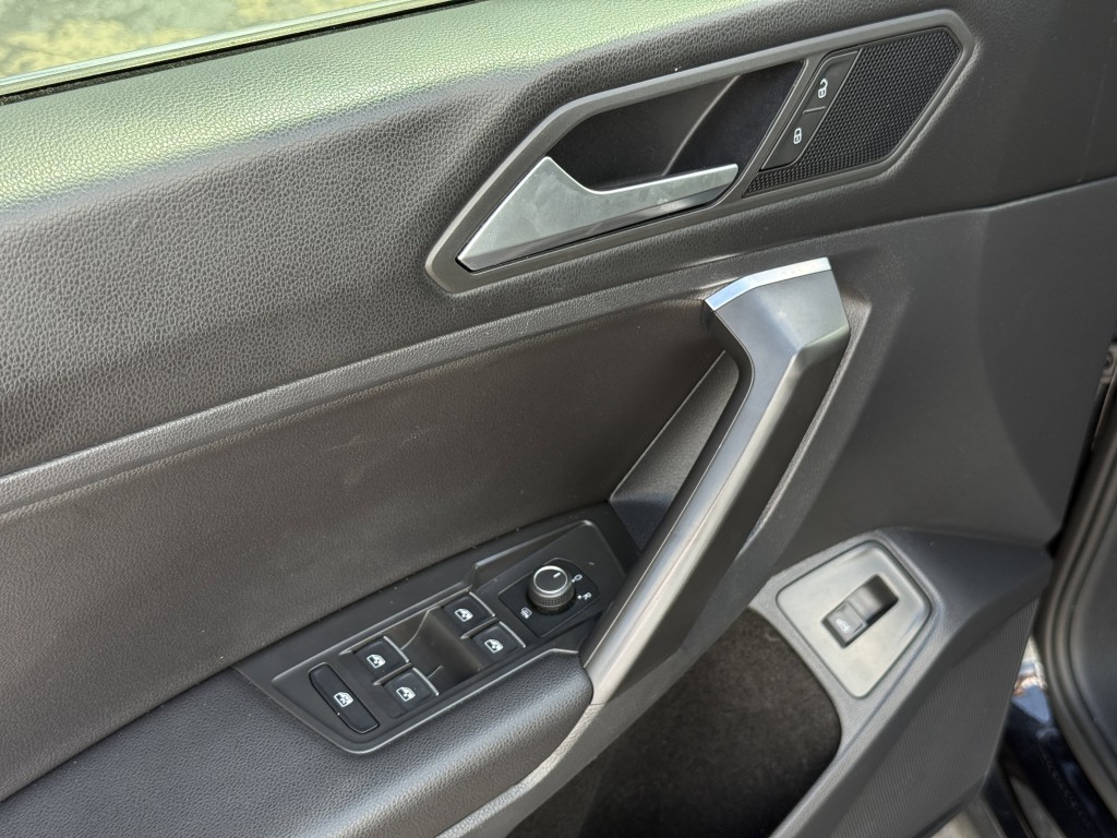 2021 Volkswagen Tiguan Image 24