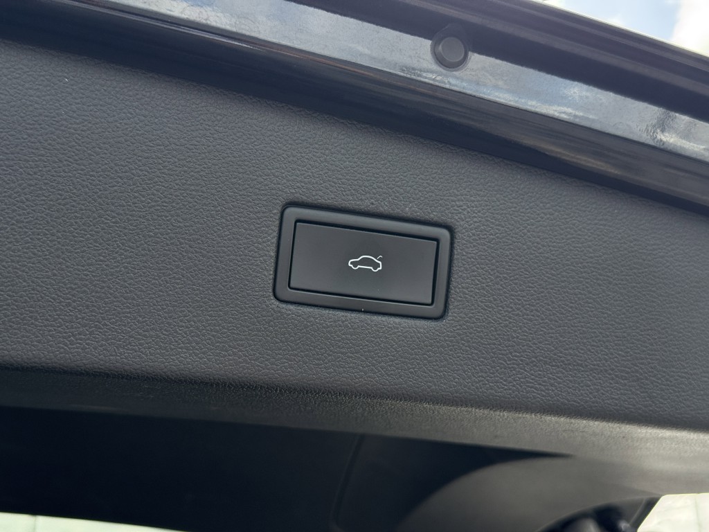 2021 Volkswagen Tiguan Image 36