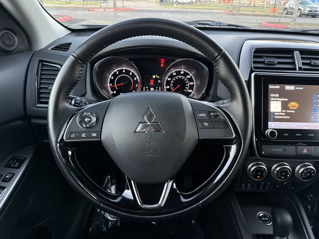 2024 Mitsubishi Outlander Image 17